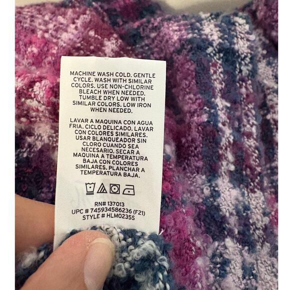 Woolrich Plaid Ultra Soft Cozy Blanket Wrap Shawl Poncho Purple One Size - Picture 3 of 5